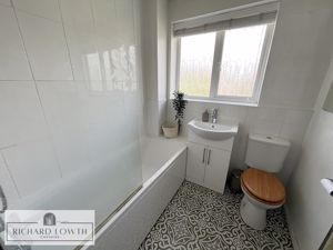 Bathroom/WC- click for photo gallery